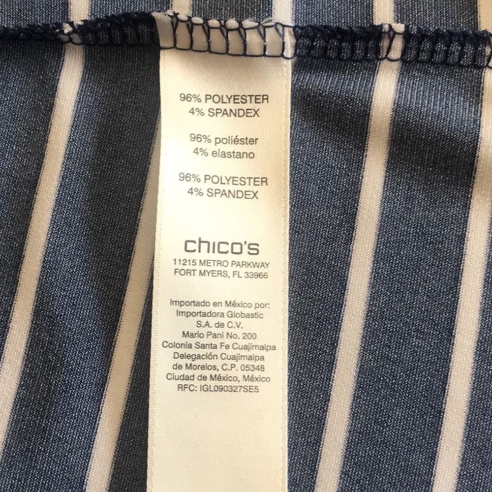 Chico’s Navy & White Knit Top - Picture 6 of 6